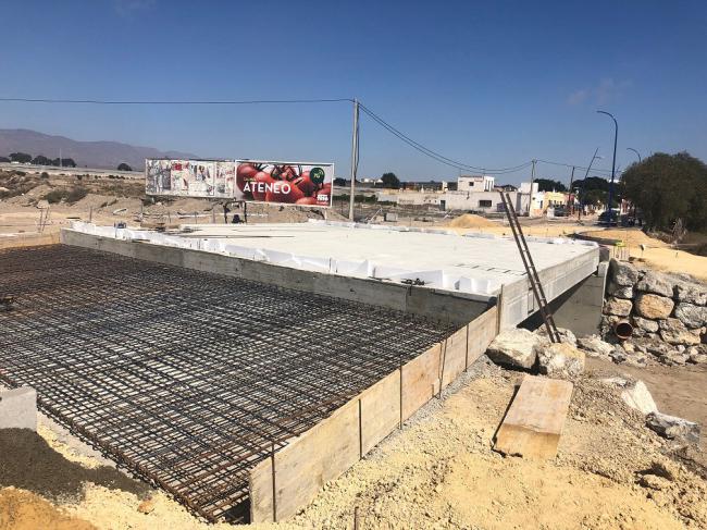 Recta final de las obras de acondicionamiento de la carretera del aeropuerto a El Alquián