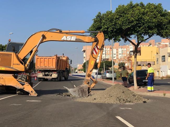 El Ayuntamiento inicia las obras de reparación de la calle Médico Francisco Pérez Company