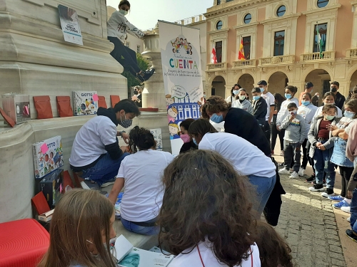 Cerca de 150 niños y niñas participan en la jornada ‘Dibuja tu ciudad’