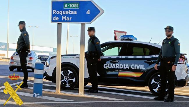 Guardia Civil de Roquetas de Mar libera a niño de 3 años retenido por su padre