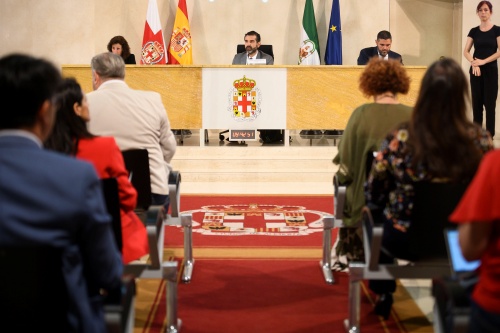 El Ayuntamiento de Almería reajusta su presupuesto para atender temas del #COVID19