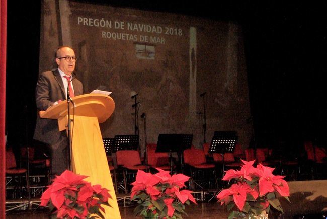 El secretario del Ayuntamiento de Roquetas de Mar pronunció el pregón de Navidad