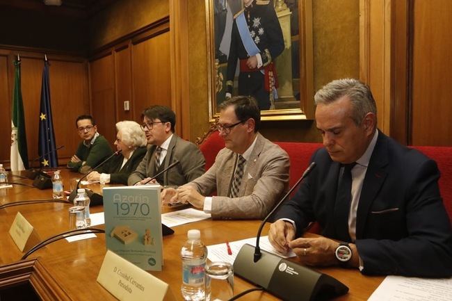 El libro Azorín 1970 provoca que el Ayuntamiento se plantee homenajear a víctimas y héroes de la tragedia