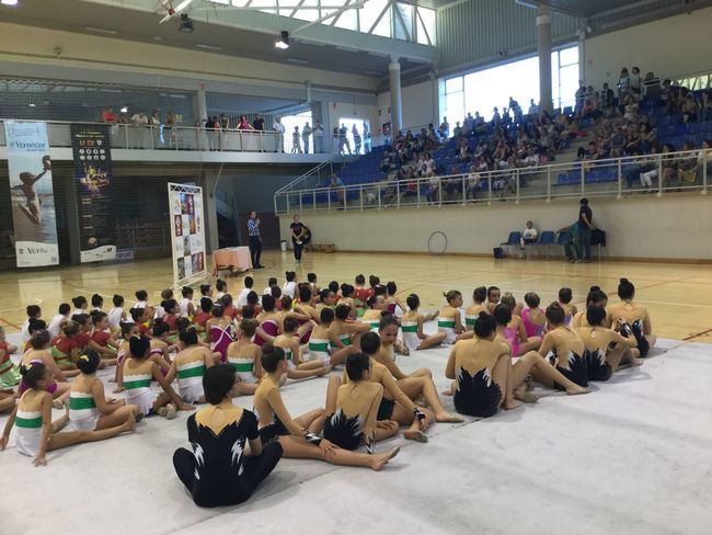 La gimnasia rítmica de Vera celebra su fin de curso