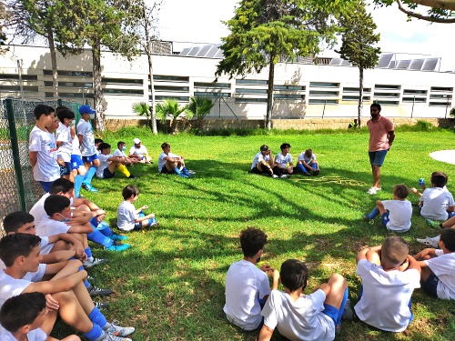 Los participantes en Perfomance Academy reciben sus diplomas