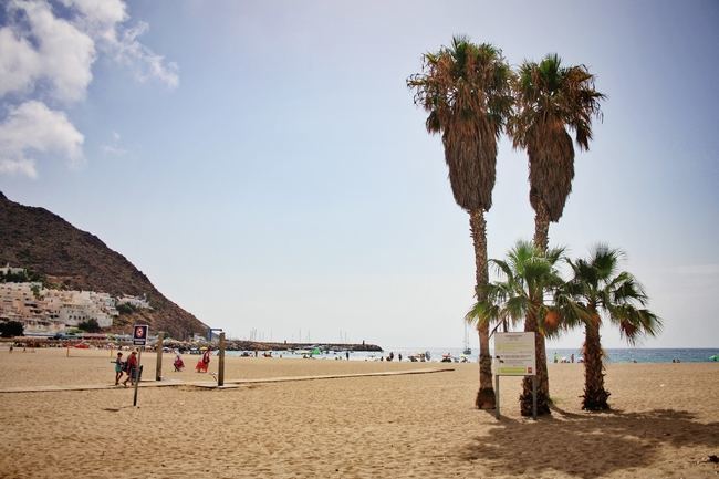 LA PLAYA DE SAN JOSÉ, EN NÍJAR, ACOGE UNA CAMPAÑA PARA ENSEÑAR A LOS BAÑISTAS A EVITAR UN AHOGAMIENTO