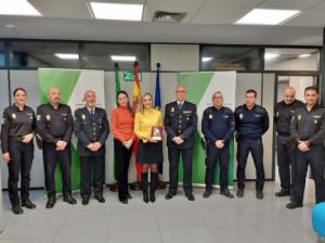 La Policía Autonómica homenajea a la exdelegada del Gobierno andaluz