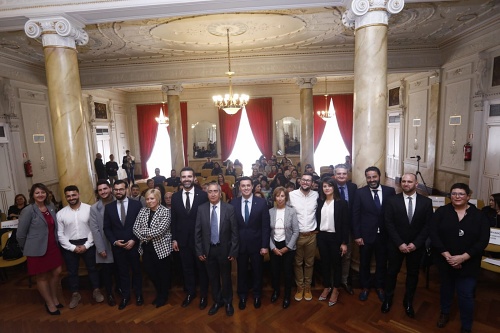 El presidente de Diputación recibe el premio ‘V’ de Vida