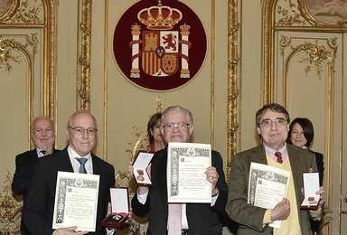 La ministra Delgado otorga un reconocimiento especial al letrado del Ayuntamiento de Almería