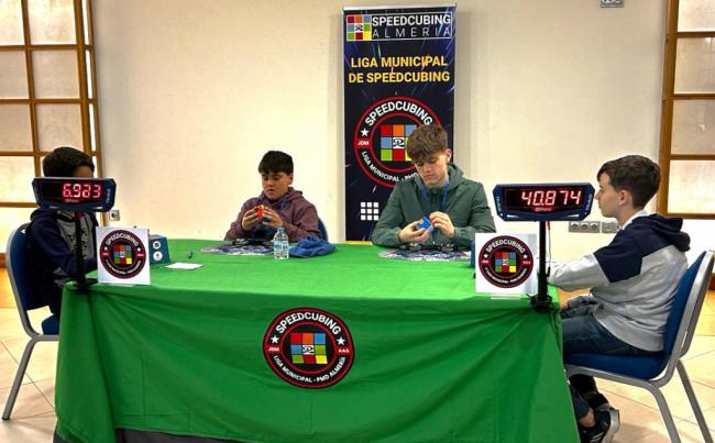 Máxima igualdad tras la jornada inicial de la Liga Municipal de Speedcubing