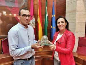 El Ayuntamiento de Vera, reconocido con el galardón Iglú Verde de Ecovidrio