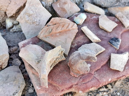 Afloran nuevos restos arqueológicos en el entorno del Cerro del Espíritu Santo de Vera