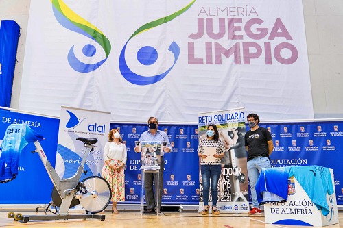 Pedaladas solidarias durante 36 horas a favor de la Asociación ALAL