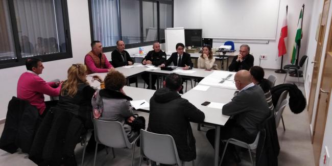 El Ayuntamiento facilitará el acceso al parking de Padre Méndez ante el colapso en hora punta escolar