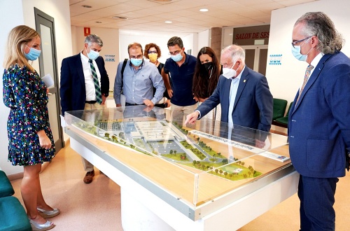 La dirección de Torrecárdenas visita Roquetas para interesarse sobre el proyecto de nuevo Hospital