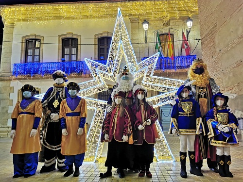 Los Reyes Magos de Oriente reciben las llaves de Vera