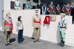 Felipe VI muestra en Viator su "admiración" por La Legión en su centenario