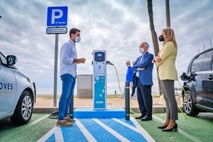 3 puntos de recarga gratuita para vehículos eléctricos en Roquetas de Mar