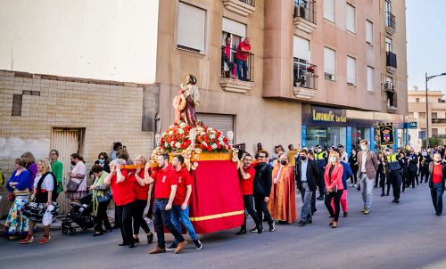 San Marcos recorre Roquetas entre sus fieles