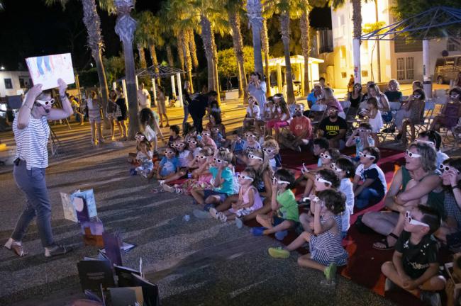 Níjar apuesta por la lectura en su primera semana del cuento