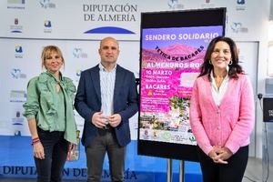 Diputación colabora contra el cáncer con el sendero ‘Tetica de Bacares Almendros Rosas’