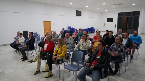 Ruiz Manuel imparte un taller de Tauromaquia Like en Berja