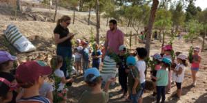 Taller de reforestación del Ayuntamiento de Tabernas y el CEIP Virgen de las Angustias