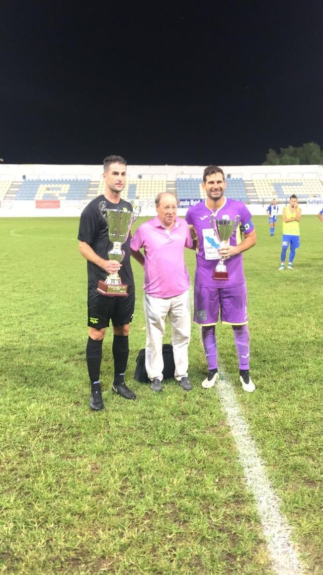 Los celestes logran el Trofeo Ciudad de Motril