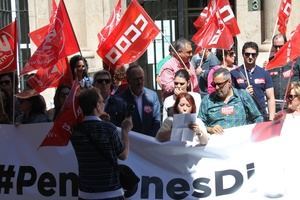 UGT y CCOO protestan por las pensiones