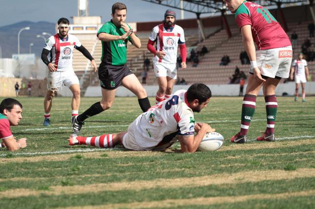 Primera épica en el Juan Rojas como campo de rugby