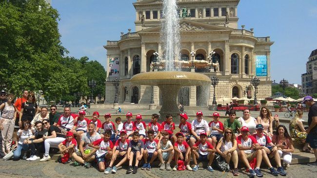 Quince jóvenes nijareños viajan a Weilbach para devolver la visita del equipo alemán