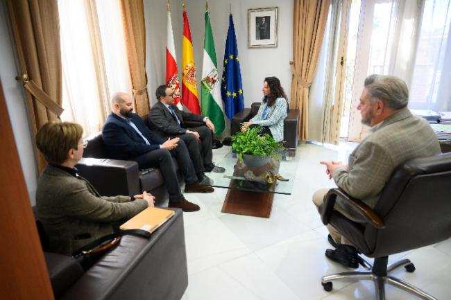 Alcaldesa y rector de la UAL estrechan lazos en su primer encuentro