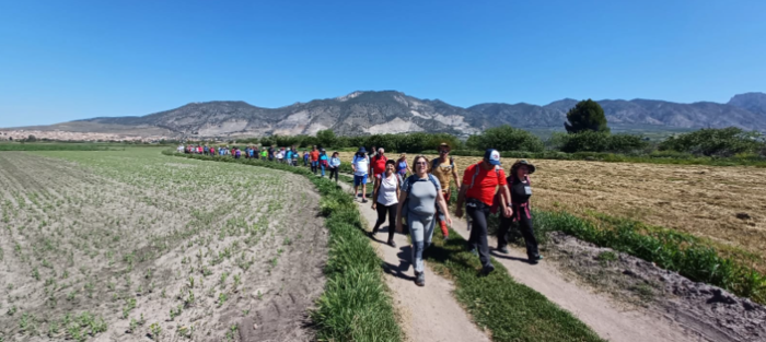 Vícar lleva a senderistas a conocer el pasado prehistórico del Padul