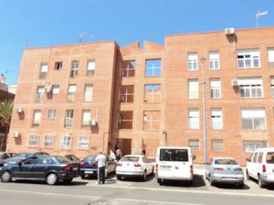 La Junta dotará de ascensor al edificio de Santiago 81