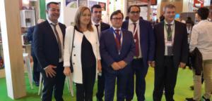 La alcaldesa de Níjar muestra su total apoyo a la agricultura en Fruit Attraction