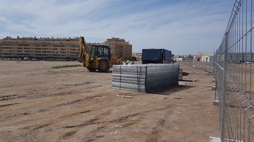 El Ayuntamiento de Roquetas inicia la conexión peatonal entre Los Bajos y La Romanilla