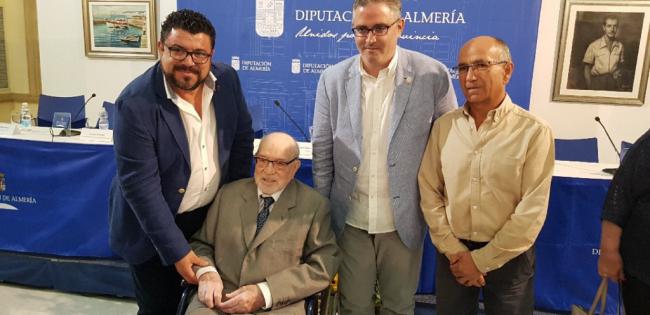 Luto en Fiñana por la muerte de su Hijo Predilecto Julio Visconti