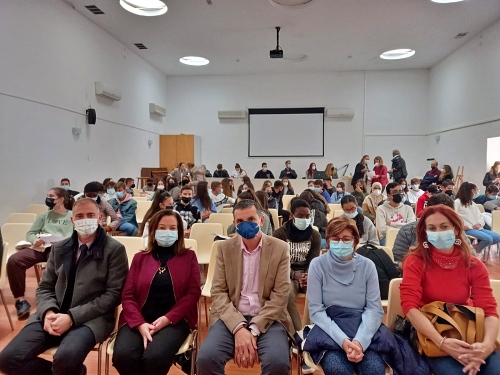 Alumnos de Teatro del IES Sol de Portocarrero muestran cómo el Siglo de Oro denuncia el maltrato a la mujer