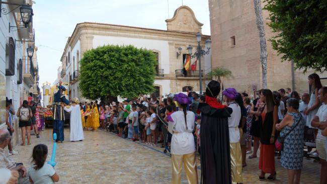 Vera se llena de magia y compras en la IV edición de “La Noche Mágica”
 