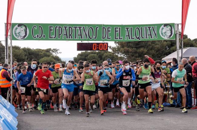 Zouhair Il Janati y Paula Ramírez ganan la XI Carrera Espartanos de El Alquián