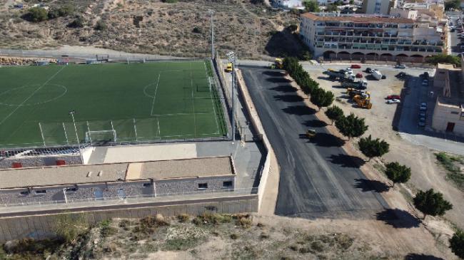 Descubre el nuevo aparcamiento junto al campo de fútbol de Aguadulce