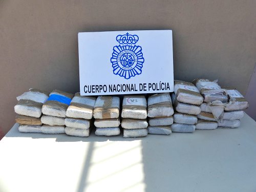 La Policía Nacional en Almería interviene 32 kilos de cocaína en ruedas de camión