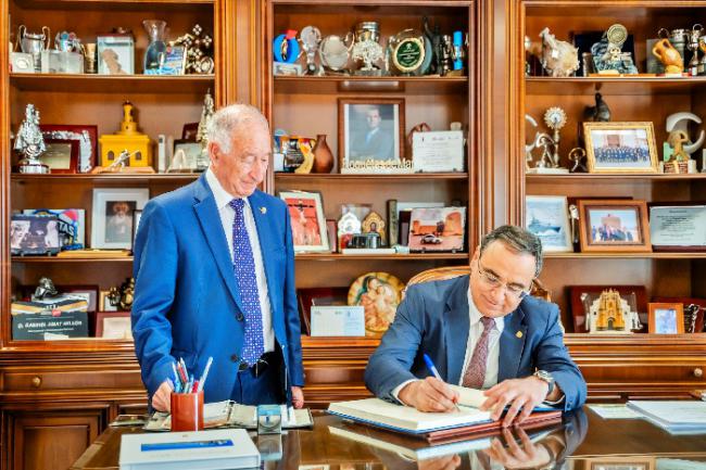 Encuentro del alcalde de Roquetas y el rector de la UAL