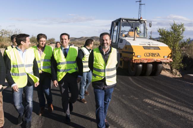 Diputación renueva más de 2,1 kilómetros de la AL-8100 entre Oria y Granada