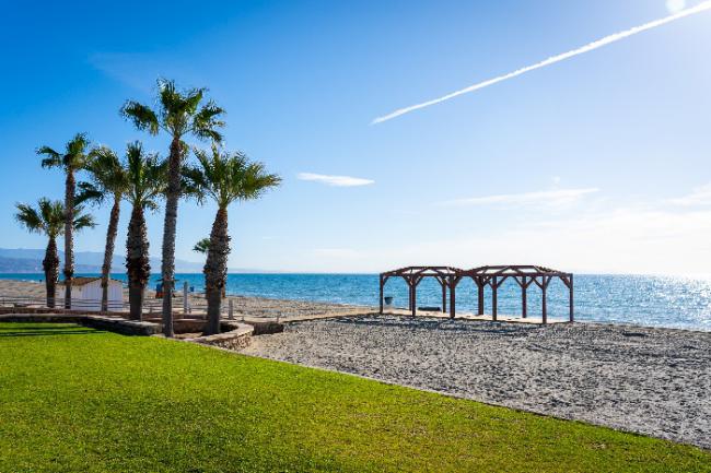 Las playas de Roquetas ya están a punto