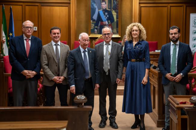 Homenaje a funcionarios con 30 años de servicio en Almería