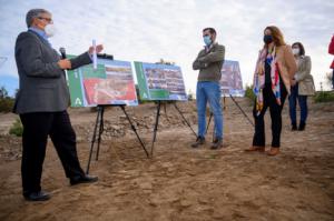 Junta retira 6.300 toneladas de residuos de los cauces de Almería y planta más de 120.000 especies autóctonas