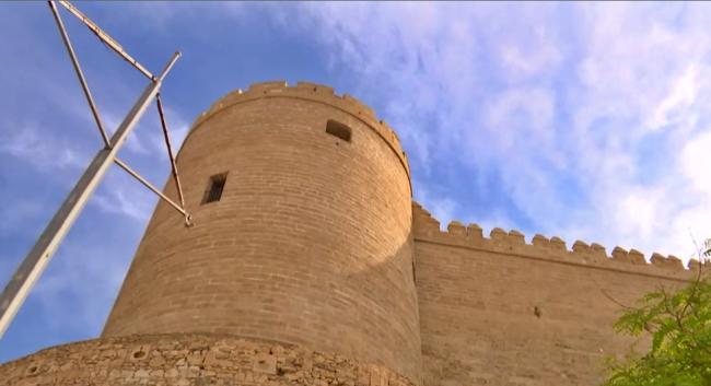 La muralla sur de la Alcazaba ya luce sin andamios