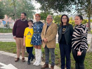 Ayuntamiento de Vícar se ilumina en solidaridad con afectados por el autismo