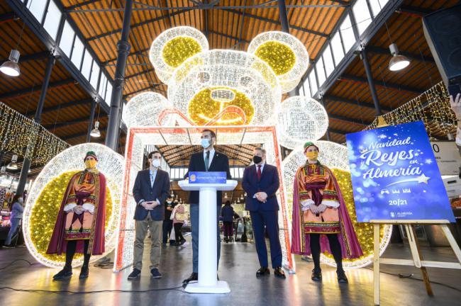 La alegría de la Navidad y Reyes se vivirá en Almería de modo responsable